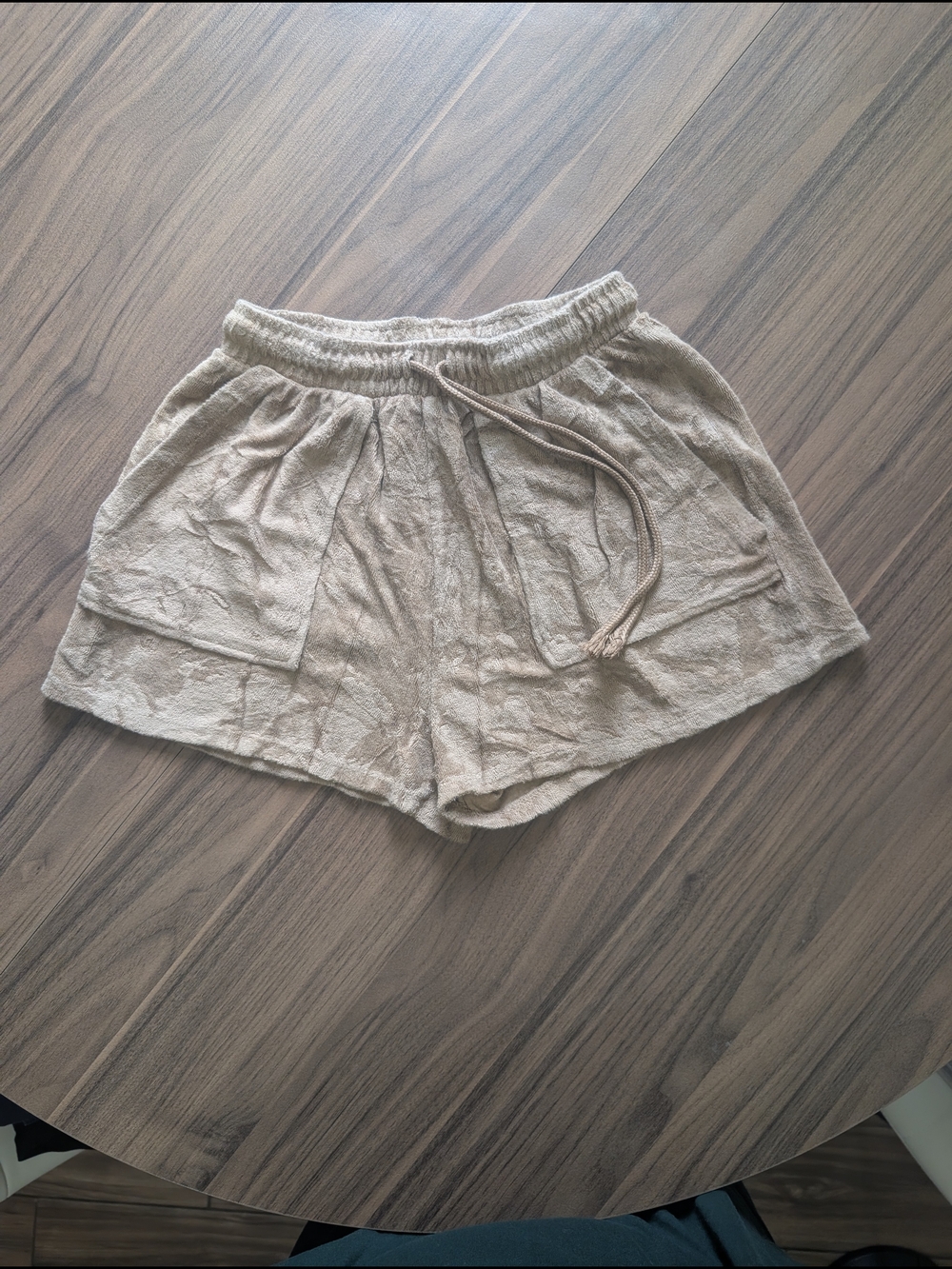 Zara Beige Elastic-Waist Women's Casual Shorts